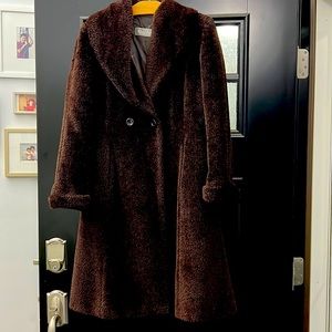 MAXMARA alpaca virgin wool dark chocolate brown coat. Sz 6 US; 40 I. Beautiful.
